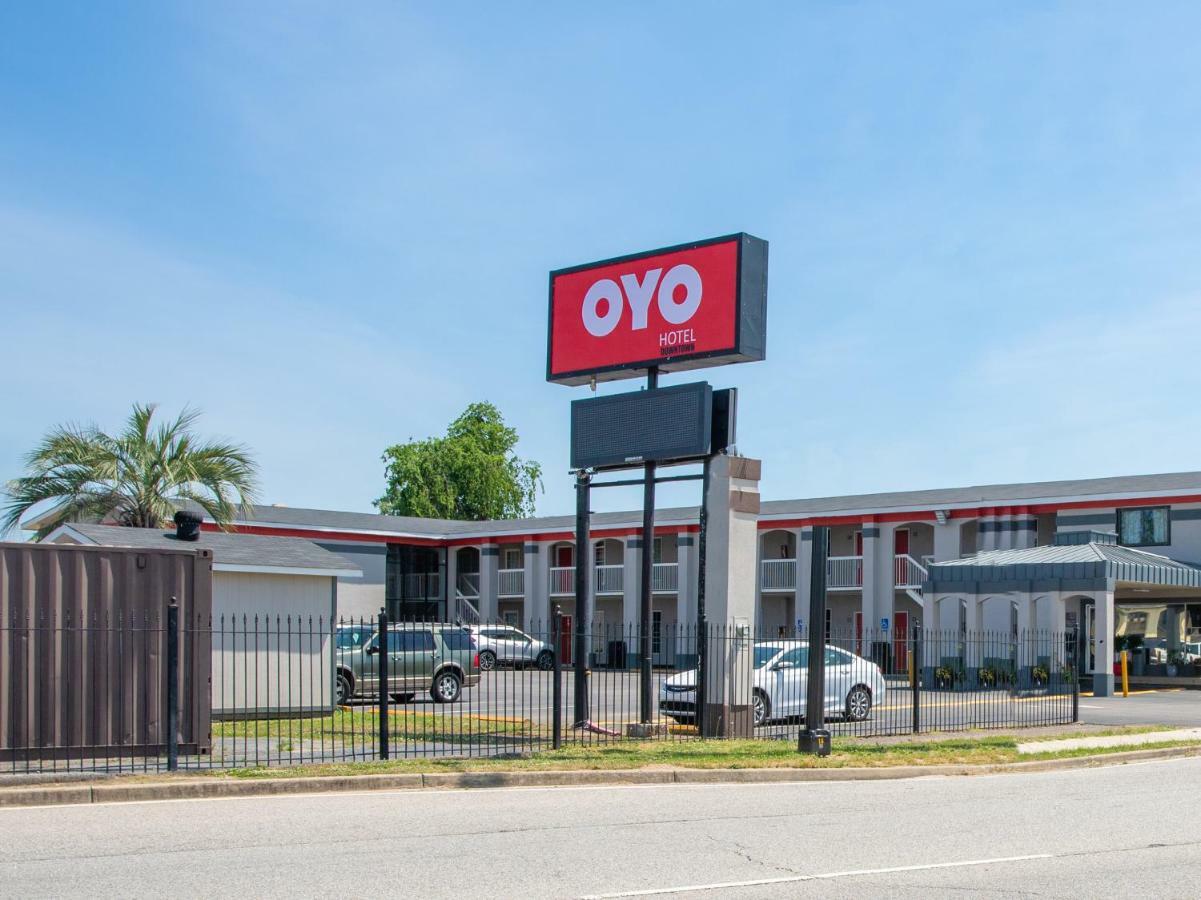 Oyo Hotel Augusta Downtown Экстерьер фото