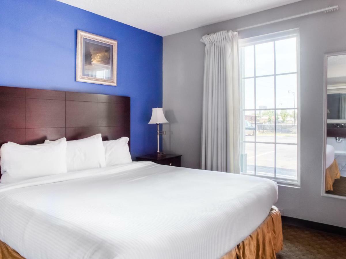 Oyo Hotel Augusta Downtown Экстерьер фото